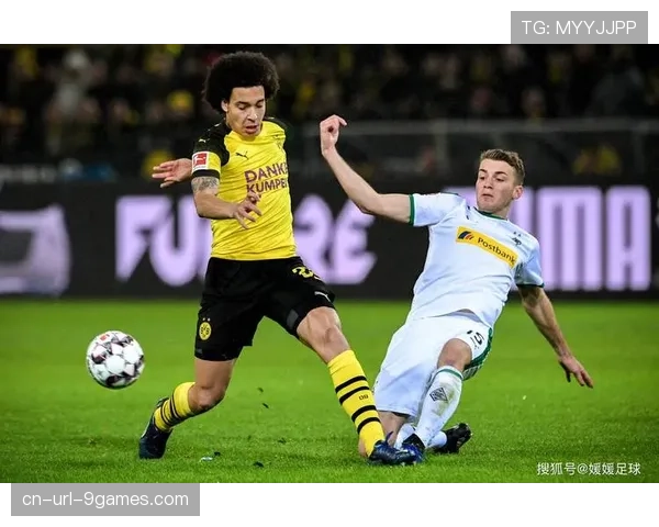 官方:多特蒙德2-1险胜莱比锡,距榜首拜仁仅差4分 官方:多特蒙德2-1险胜莱比锡,距榜首拜仁仅差4分